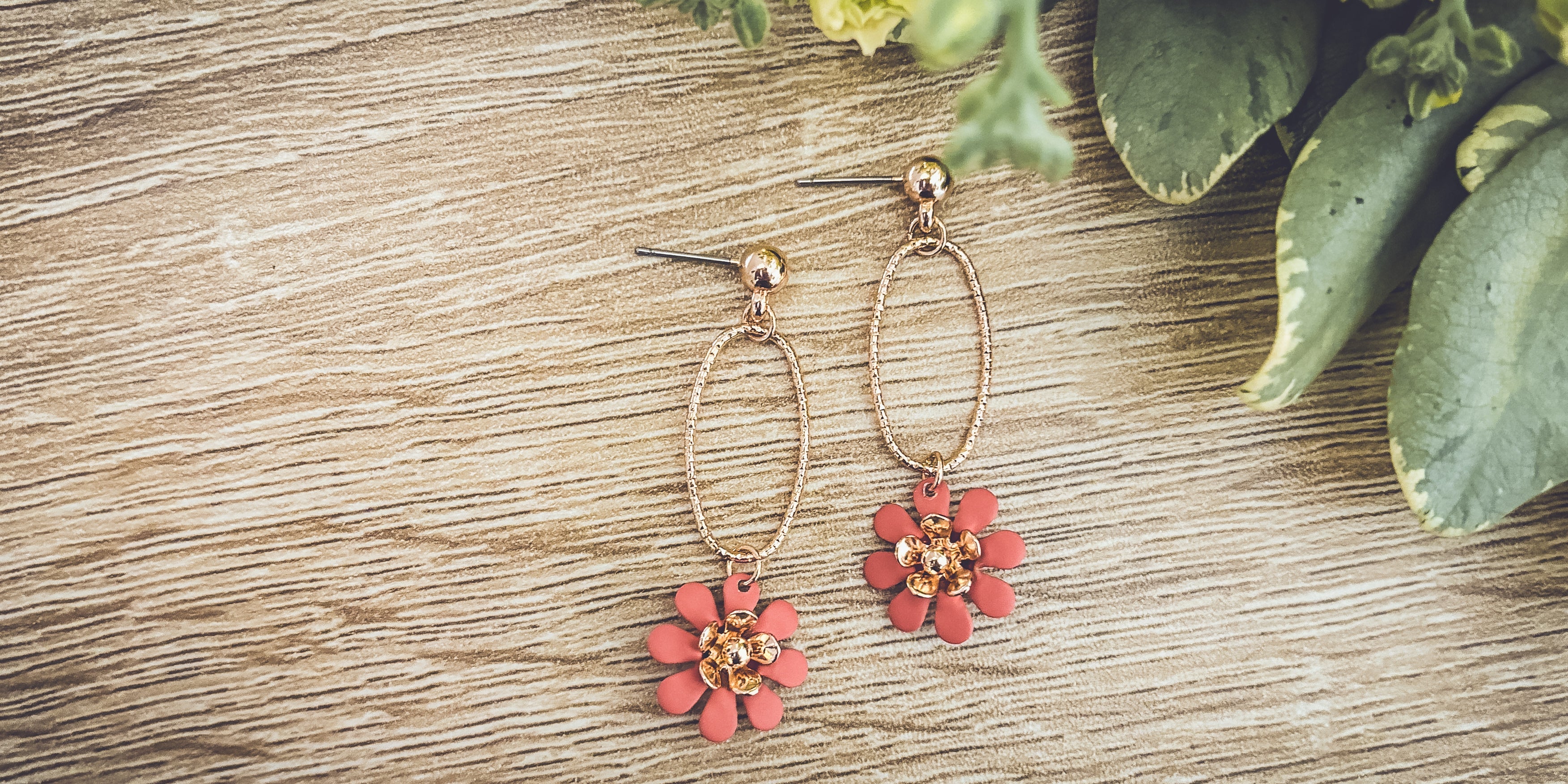 Beautiful Gold Flower Drop Earrings